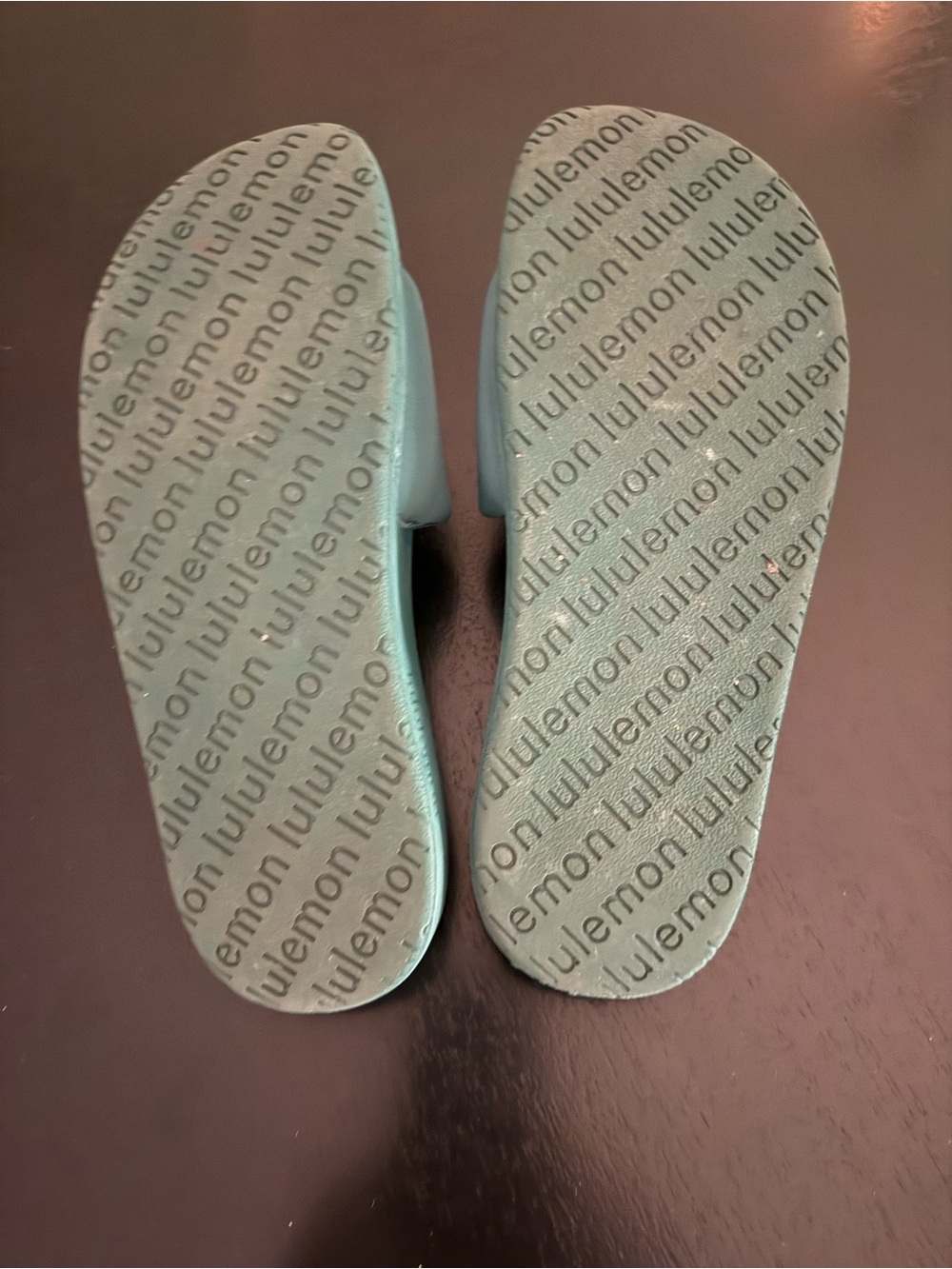 lululemon athletica Kids Teal Slide Sandals with White Logo - Picture 3 of 3